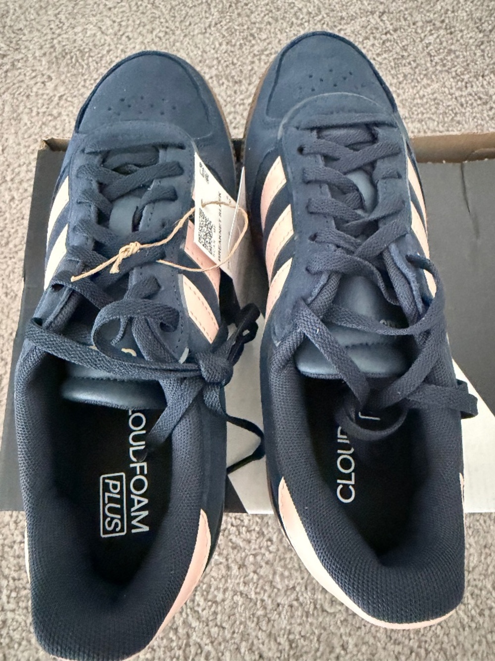 Women’s Adidas Cloudfoam Plus Sneakers 👟